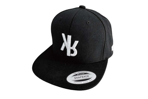 帽子 CREST VENT CAP BLACK Black with Gold Crest Cap – House of Bijan